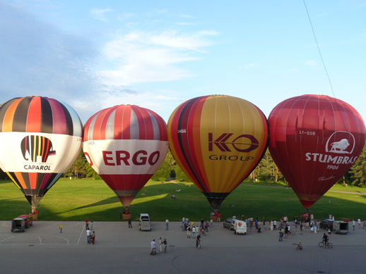 Ballooning in Vilnius city, Vingis Park